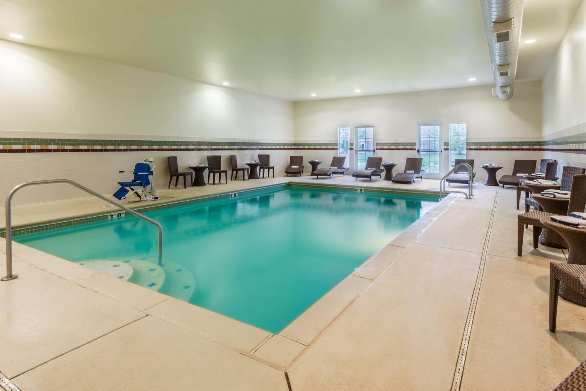 Larkspur Landing Extended Stay Suites St Louis Riverport Maryland Heights Exterior foto