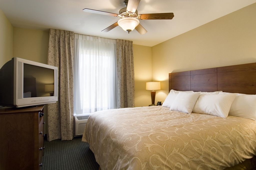 Larkspur Landing Extended Stay Suites St Louis Riverport Maryland Heights Zimmer foto