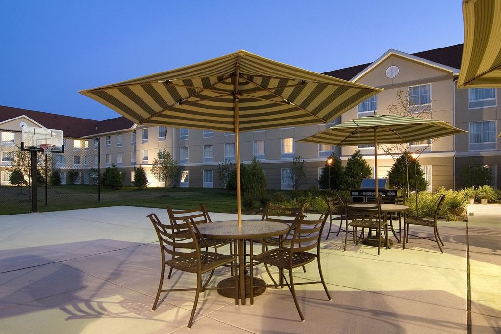 Larkspur Landing Extended Stay Suites St Louis Riverport Maryland Heights Exterior foto