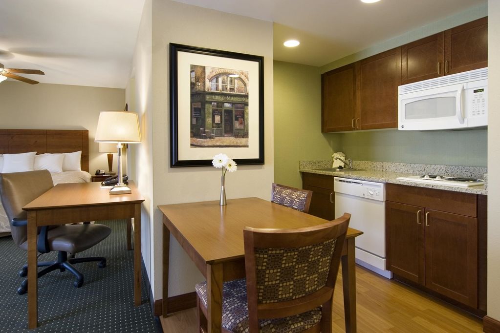 Larkspur Landing Extended Stay Suites St Louis Riverport Maryland Heights Zimmer foto
